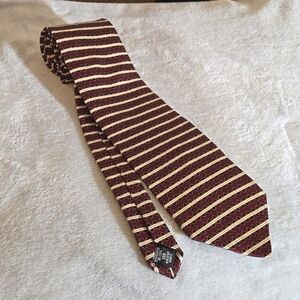 #266 NEO Bill Blasd Red & cream Necktie Tie Silk
